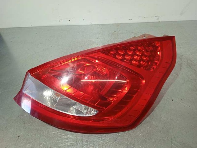 8A6113404A Piloto trasero derecho  comprar en Pontevedra
