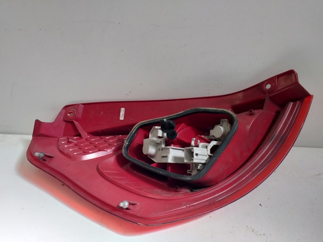 8A6113404AC FORD Piloto trasero derecho  comprar en Lleida