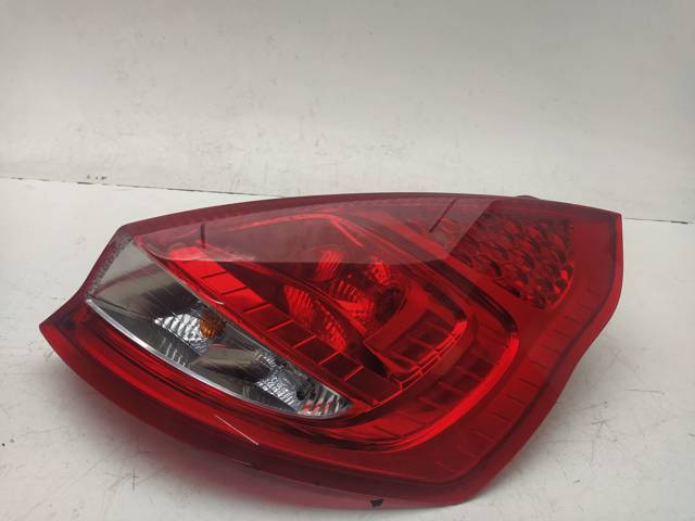 8A6113404AE Piloto trasero derecho  disponible Málaga