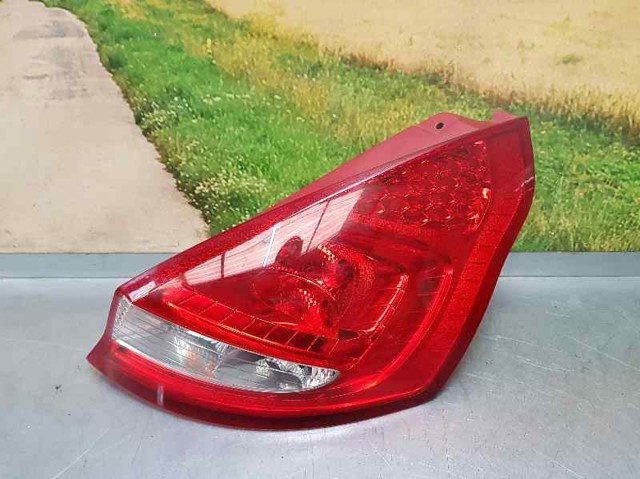 8A6113404AE FORD Piloto trasero derecho  disponible Ourense