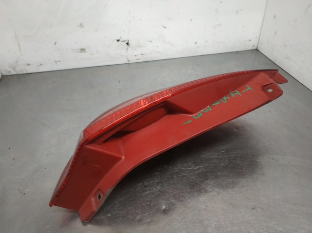 FORD 8A6113405A Piloto trasero izquierdo comprar Pamplona