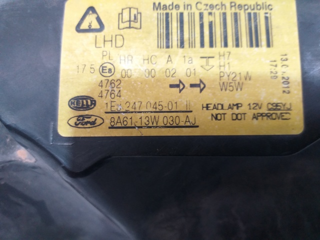 Faro delantero derecho Ford Fiesta VI (CB1)