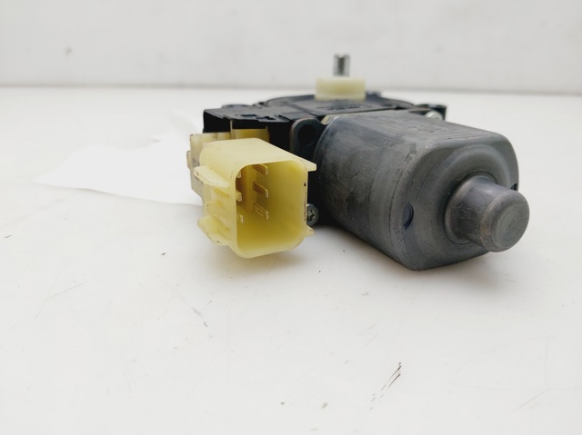 8A6114A389B Motor del elevalunas eléctrico  en stock Castellón