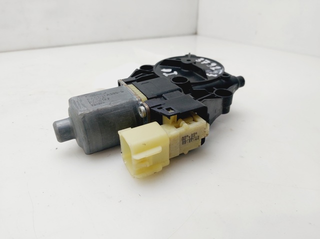 FORD 8A6114A389B Motor del elevalunas de la puerta delantera izquierda  disponible Valladolid