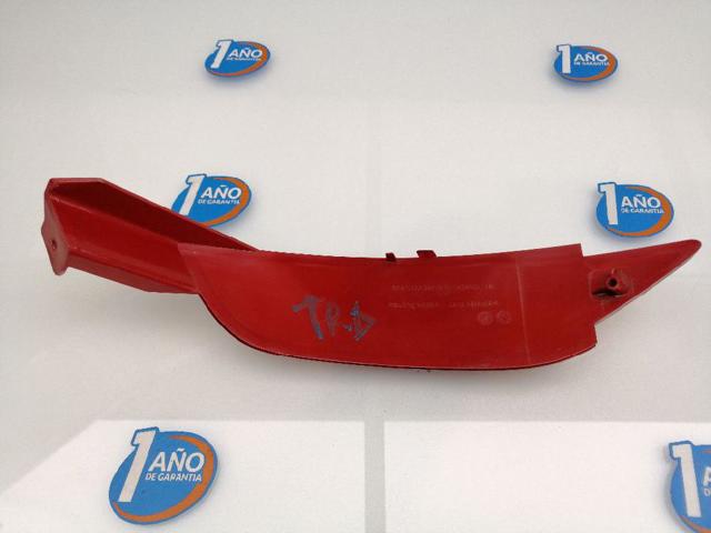 8A6117A849AB Reflector del parachoques trasero derecho  disponible Utrera