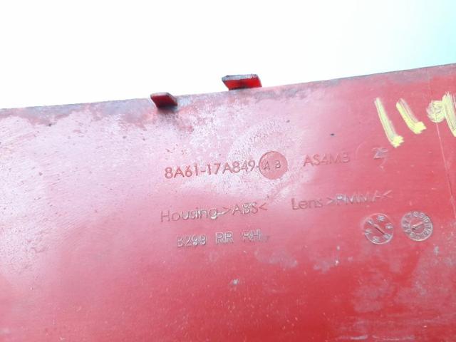 FORD 8A6117A849AB Reflector del parachoques trasero derecho  en stock Salamanca