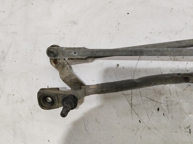 8A6117B571AB Ford