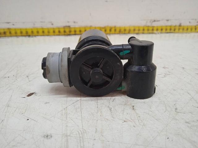 8A6117K624AA FORD Motor de la bomba del lavaparabrisas delantero  comprar en Lleida