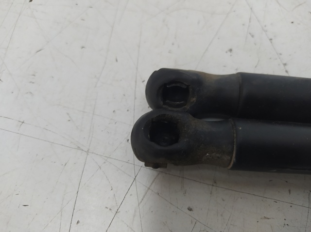 8A61A406A10AB FORD Amortiguador maletero  en stock Gandía