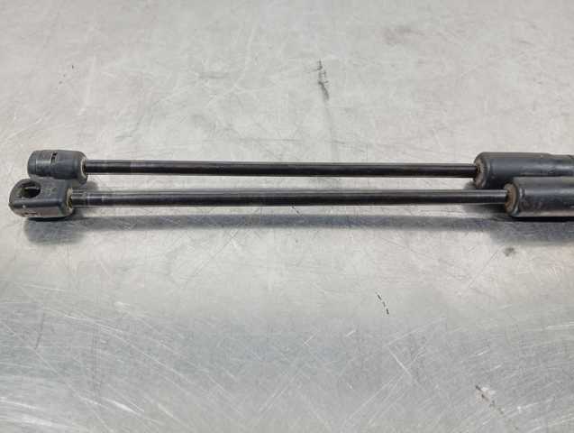 8A61A406A10AC FORD Amortiguador maletero  en stock Gandía
