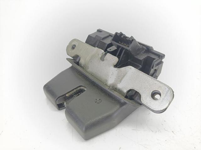 Cerradura de puerta trasera 8A61A442A66BE FORD