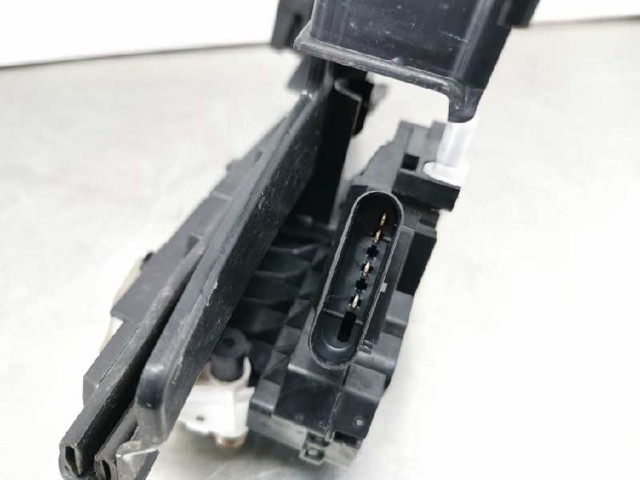 8A6AA21812BD FORD Cerradura de puerta delantera derecha comprar Alcalá