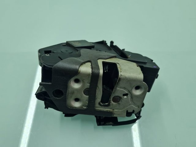 FORD 8A6AA21813AJ Cerradura de puerta delantera izquierda  comprar en Ponferrada