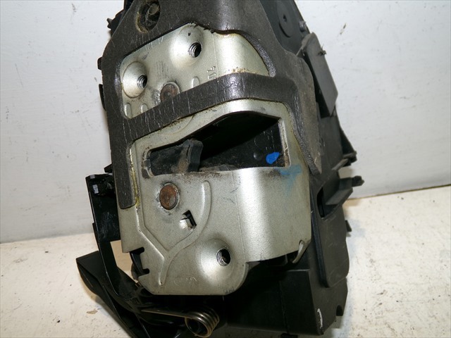 8A6AA21813AJ Cerradura de puerta delantera izquierda  comprar en Reus