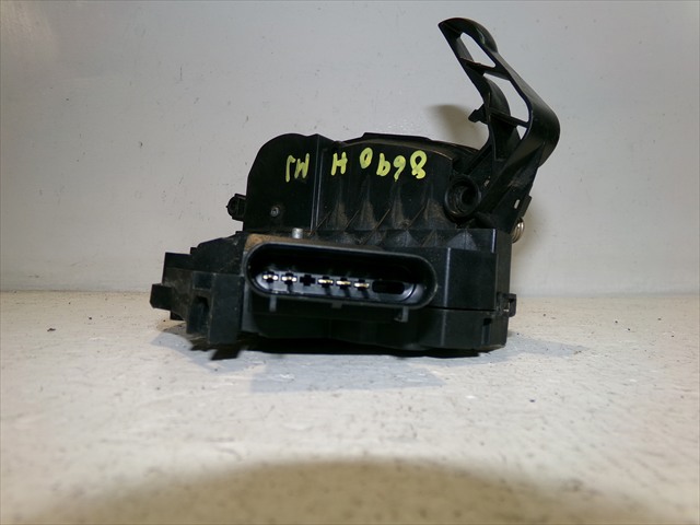 FORD 8A6AA21813AJ Cerradura  en stock Salamanca