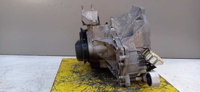 8A6R7002JA Ford
