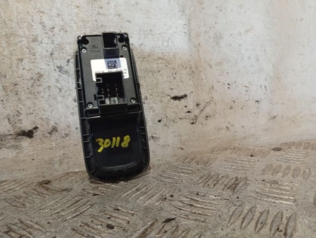 FORD 8A6T14A132AC Interruptor de elevalunas delantera izquierda  en stock Salamanca