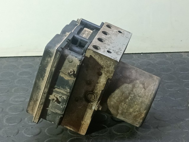 8C112C405BB Ford
