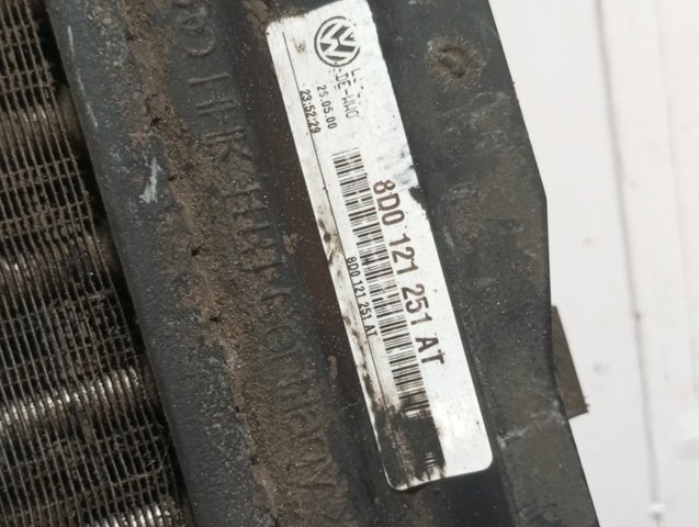 VAG 8D0121251AT Radiador  en stock Terrassa