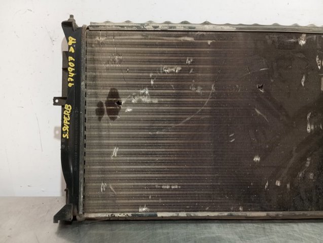 8D0121251AT VAG Radiador  en stock Gandía