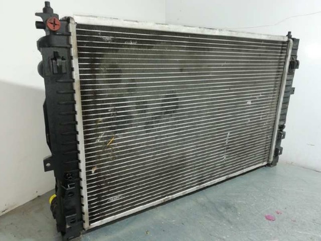 8D0121251N Radiador de refrigeración del motor  comprar en Zaragoza