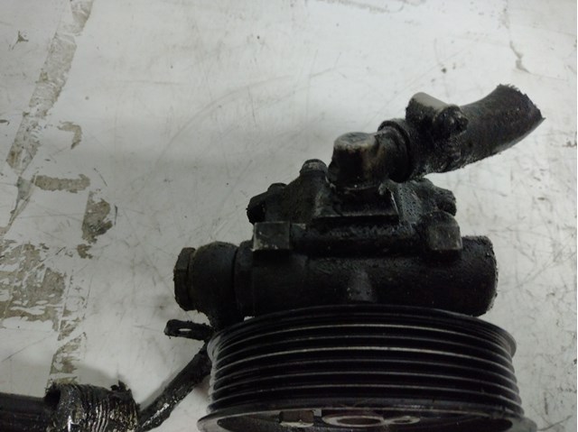 8D0145155Q VAG Bomba de dirección comprar Madrid