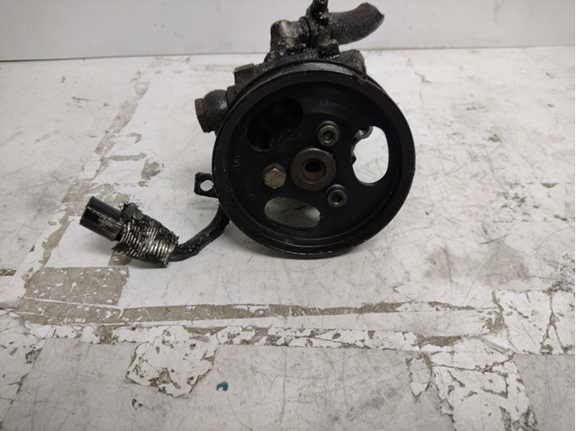 8D0145155Q Bomba de dirección asistida  comprar en Reus