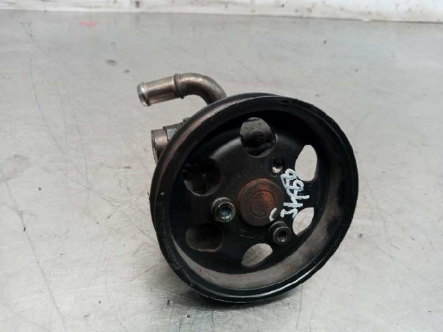 8D0145156 VAG Bomba de dirección asistida  comprar en Oviedo