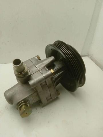 8D0145156A Bomba de dirección  en stock Sabadell
