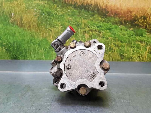 8D0145156K Bomba de dirección comprar Girona