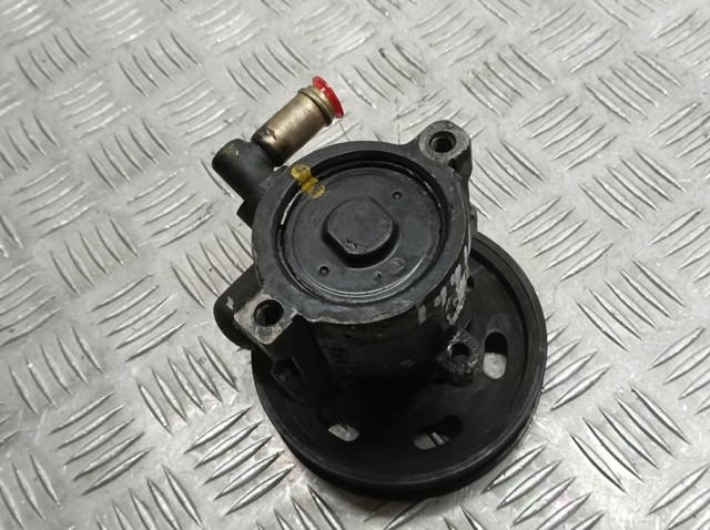 VAG 8D0145156K Bomba de dirección asistida  disponible Lugo