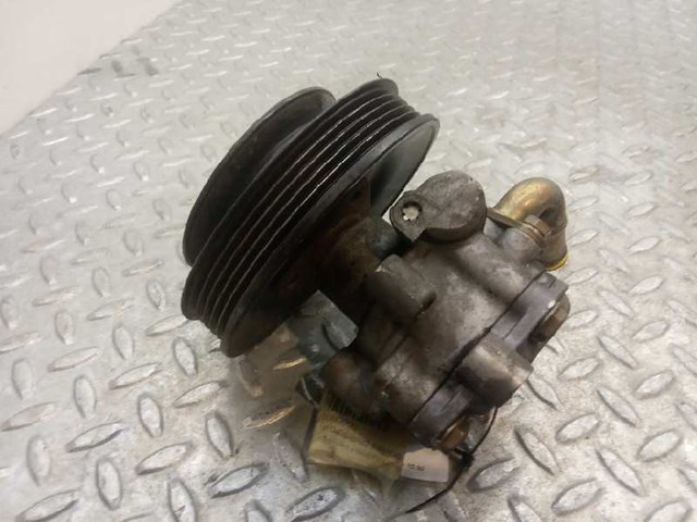 8D0145156L VAG Bomba de dirección  en stock Córdoba
