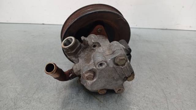 VAG 8D0145156L Bomba de dirección comprar Pamplona