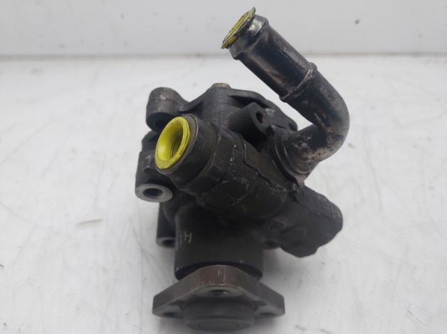 VAG 8D0145156T Bomba de dirección asistida  comprar en Albacete