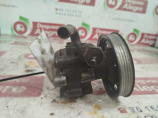 VAG 8D0145177 Bomba de dirección  en stock Salamanca