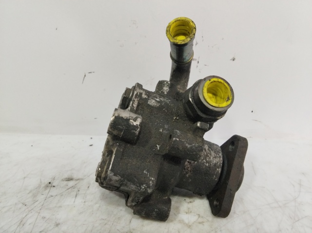 VAG 8D0145177 Bomba de dirección  en stock Valencia