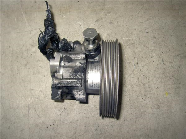8D0145177D Bomba de dirección asistida  comprar en Zaragoza