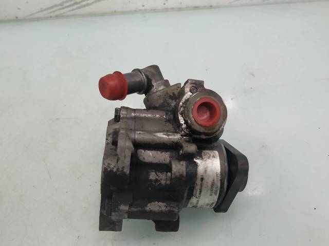 VAG 8D0145177D Bomba de dirección asistida  comprar en Murcia