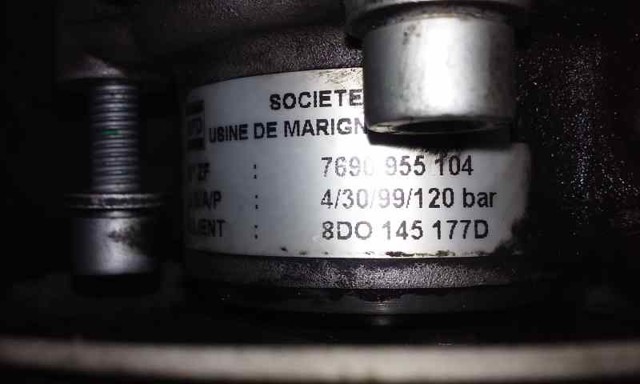 8D0145177D Bomba de dirección asistida  disponible Utrera