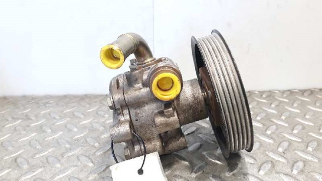 8D0145177Q Bomba de dirección  en stock Sabadell