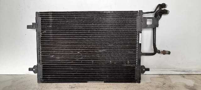 8D0260401D Condensador aire acondicionado  en stock Sabadell