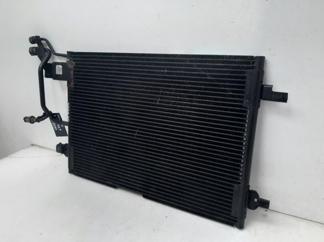8D0260401D Condensador aire acondicionado comprar Almería
