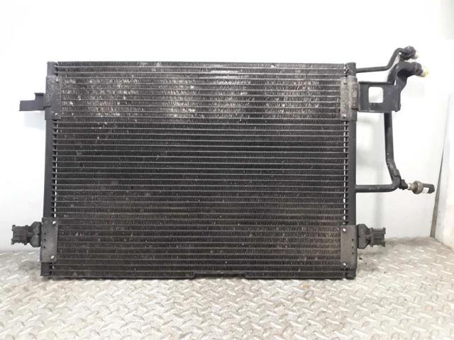8D0260401D Condensador aire acondicionado  en stock Sabadell
