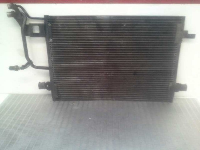 VAG 8D0260401D Condensador de aire acondicionado  comprar en Murcia