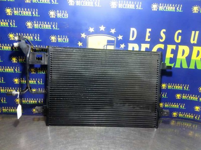 VAG 8D0260401E Condensador de aire acondicionado  comprar en Ponferrada