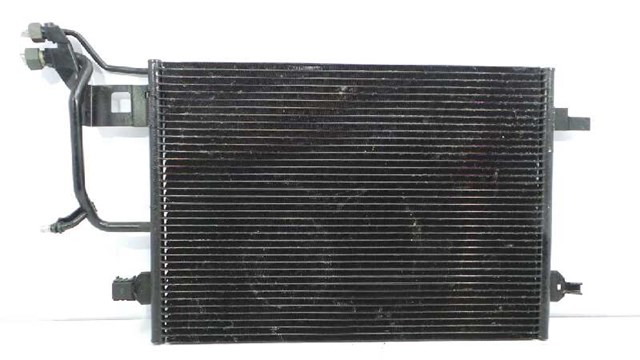 Condensador / radiador  aire acondicionado para volkswagen passat (3b2) (1996-2001) 1.8 t aeb 8D0260401E