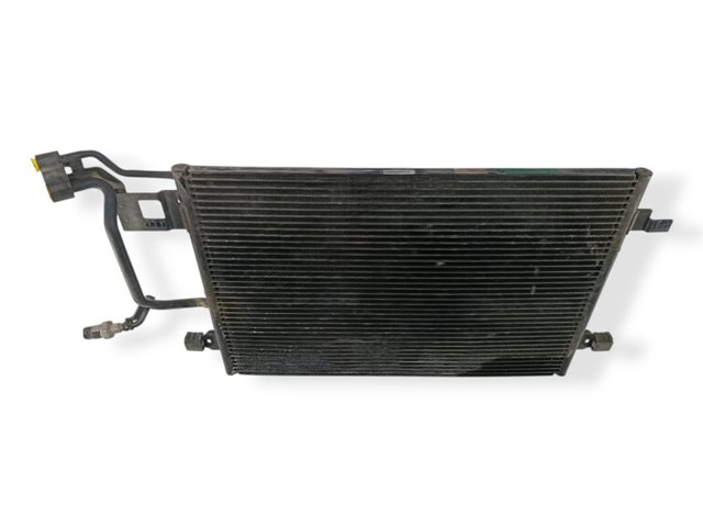 VAG 8D0260401G Condensador de aire acondicionado  comprar en Ponferrada