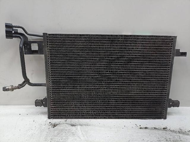 VAG 8D0260401G Condensador de aire acondicionado  comprar en Albacete