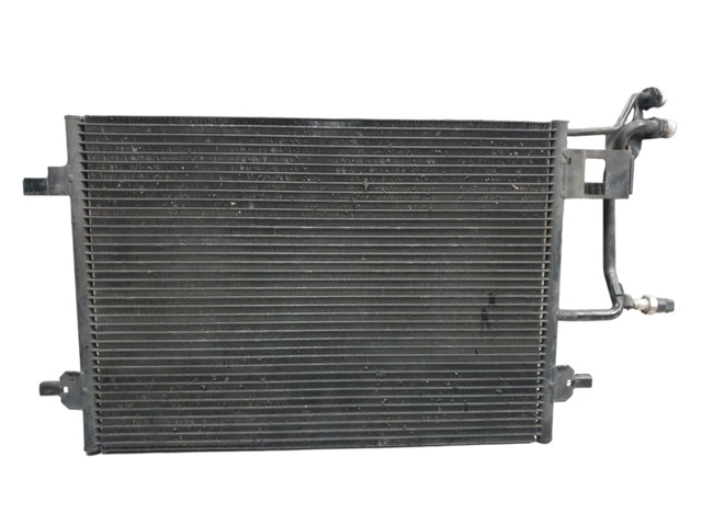 VAG 8D0260401H Condensador aire acondicionado  en stock Valencia