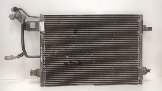 Condensador / radiador  aire acondicionado para volkswagen passat 1.9 tdi afn 8D0260403C
